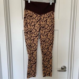 The North Face Women's Dune Sky 7/8 Tights Almond Butter - M Medium NWT